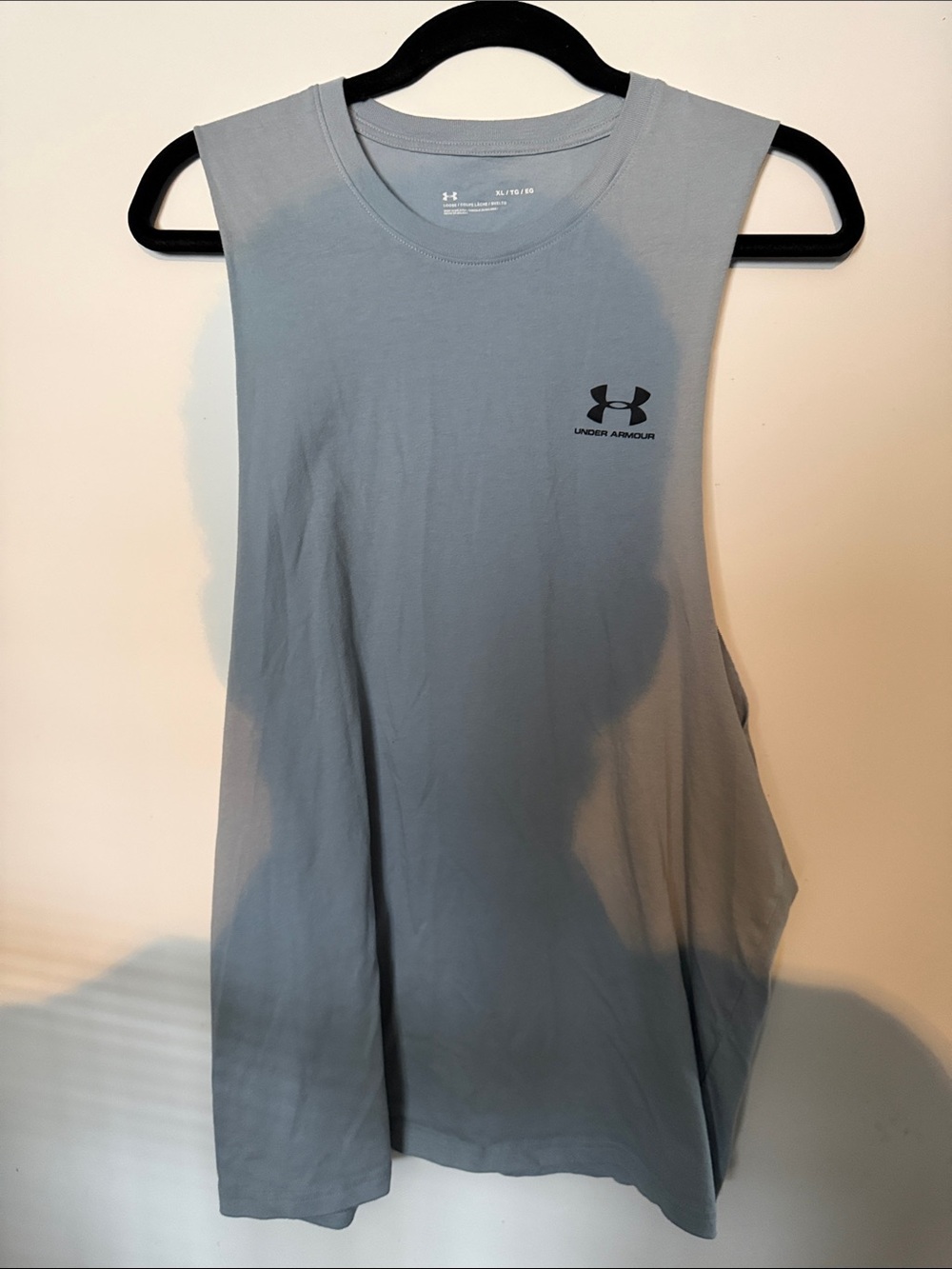 Under Armour Women’s Gray Sleeveless Muscle Tee